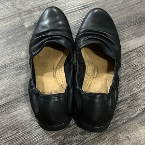 Clarks Collection Ultimate Comfort size 8 worn once